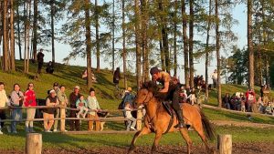 С.Е. Николаева аатынан «Ийэ скверигэр» Мария Нестеровна аатынан ыскамыайка баар буолла